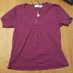 👸👕 Berry Scoop neck short sleeved top